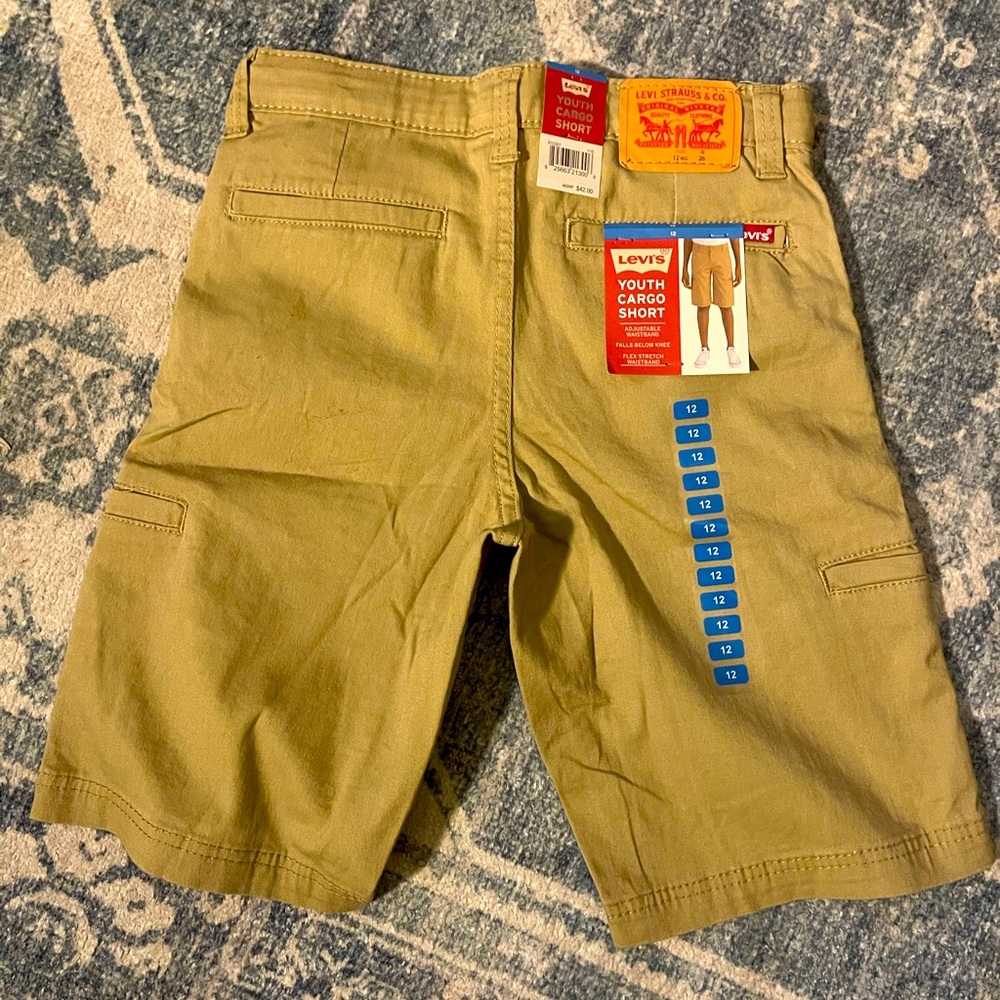 Levi’s youth cargo size 10 and 12